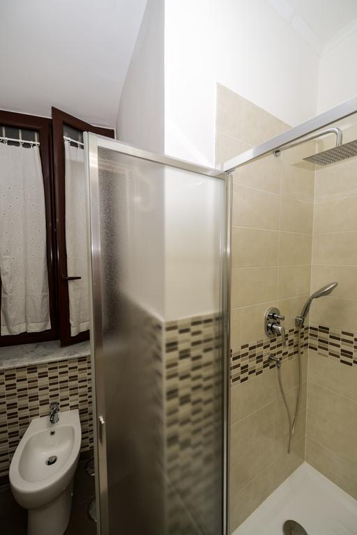 那不勒斯Residenza Santa Chiara公寓 外观 照片